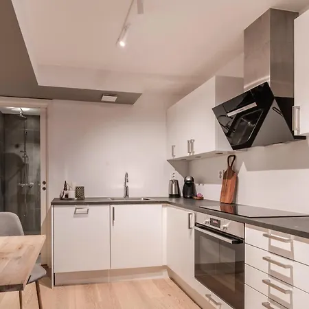 דירה Staying 6 *