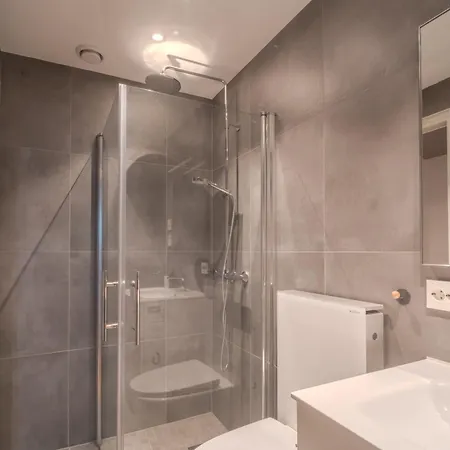 Staying 6 דירה *